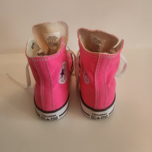 Converse - Picture 2 of 6